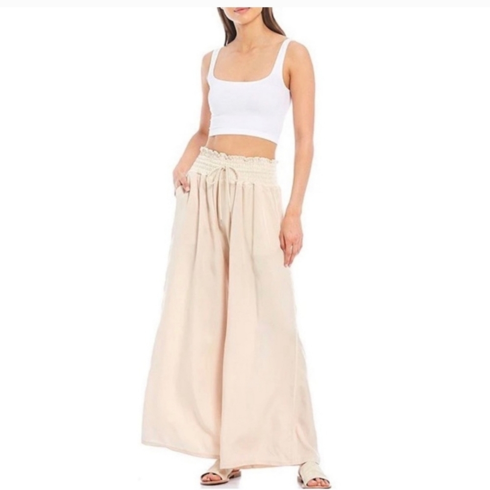 NWOT Free People Movement Mia Pant in Tahitian Vanilla Ultra Wide Leg Size M